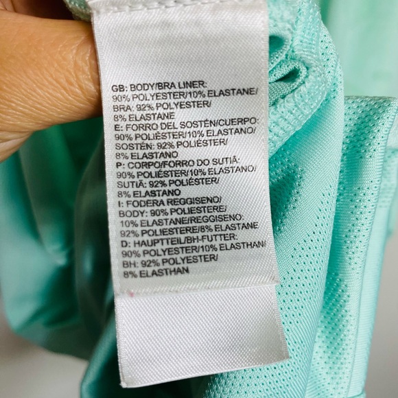 North Face Athletic Tank Top Women’ Size S/P Support Built in Bra Gym - Picture 5 of 6